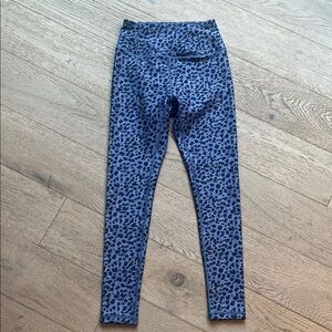EUC CALIA by Carrie Underwood Blue Cheetah Print Leggings - (XS) Retail $88